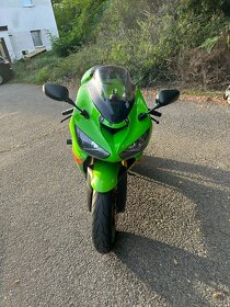 Kawasaki Ninja ZX6R - 7