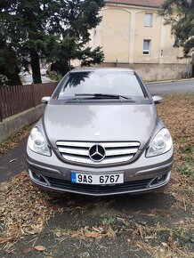 Mercedes Benz B-200 - 7