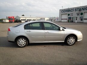 Renault Laguna 2.0i benzín 103 Kw na opravu nebo ND - 7