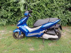 Yamaha maxster 125 - 7