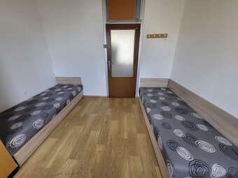 Pronájem ubytovna 715 m² Přátelství, Praha - 7