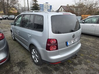 Volkswagen Touran 1.9 TDI 77KW Xenon kůže - 7