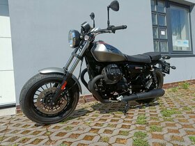 Moto guzzi v9 bobber - 7