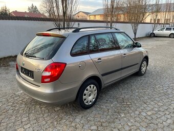 Fabia 1,4i 63 kw benzin Perfektní stav  s novou STK - 7