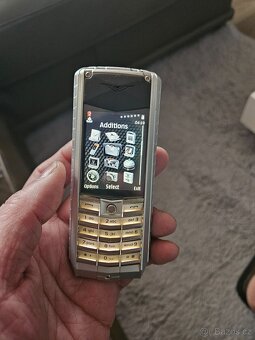 Vertu - 7