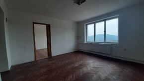 Prodej vícegeneračního domu 310 m², pozemek 695 m² Sněhov - 7