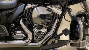 Harley Davidson Road King Classic - 7