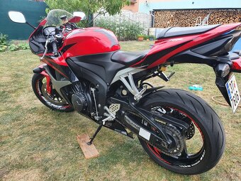 Honda CBR 600 RR - 7