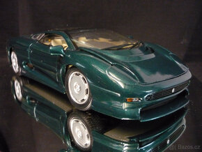 Jaguar XJ220 zelený Maisto 1/18 - 7