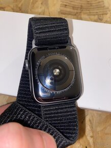 Apple Watch 5 44mm - 7