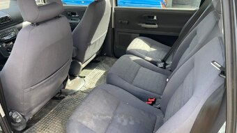 Seat Alhambra, 1.9 TDI // SILNĚ KOUŘÍ  // RV 6/2003 - 7