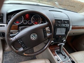 Volkswagen Toureg 2.5TDI 128kw 4x4 - 7