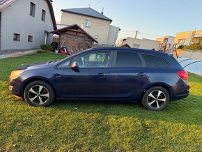 Opel Astra kombi 2011 1,7dt 81kW - 7