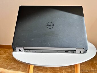 Notebook 14" DELL.Intel i5-6300U 2x2,40GHz.8gb ram.120g SSD - 7