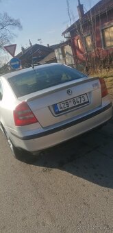 Octavia 2, 2.0tdi, 103kw. (Elegance) - 7