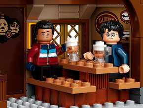 LEGO 76388 Harry Potter - Výlet do Prasinek - 7