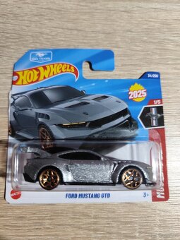 Hot Wheels - různé druhy - 7