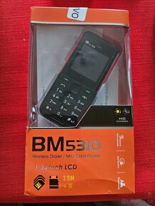 Miniaturní mobil BM5310 na 3 SIM karty - 7