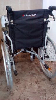 INVALIDNÍ VOZÍK-46CM-ODLEHČEN-BRZDY PRO DOPROVOD - - 7