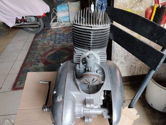 Motor jawa 250 - 7