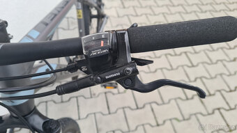 Kross Level 5.0, hydraulické brzdy, Shimano Deore, Rám M - 7