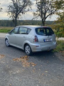 Toyota Corolla Verso 2.0 D4D 85KW rv.2004 - 7