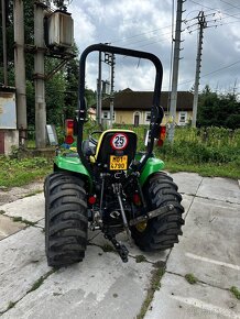 Malotraktor JOHN DEERE 3036E - 7