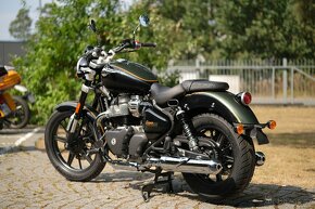 Royal Enfield Super Meteor 650 - INTERSTELLAR GREEN - 7