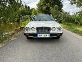 Jaguar XJ V12 - 7