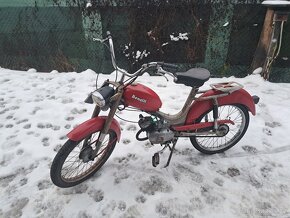 Benelli 50 moped s doklady - 7