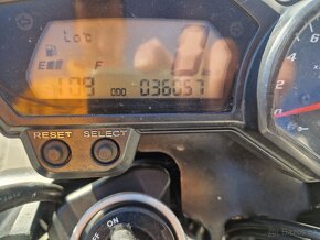 Yamaha Fz6 S2, 36tis km, nové pneu, kufr, brašny - 7