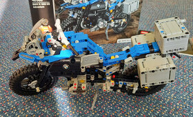 Lego Technic 42063 - BMW R 1200 GS Adventure. - 7