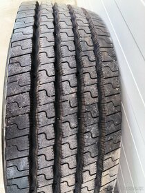 Michelin XZE 2+ 285/70 R19,5 144 M - 8