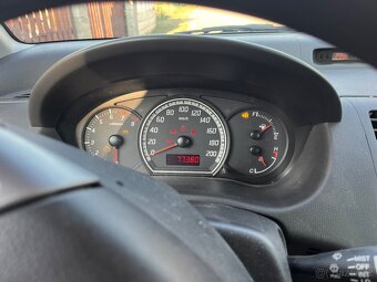 Prodam suzuki swift najeto 78000 km - 8