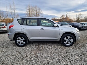 Toyota RAV4,2.2D-4D,100KW,4x4,NEMÁ DPF,BEZ KOROZE,R.V.2007 - 8