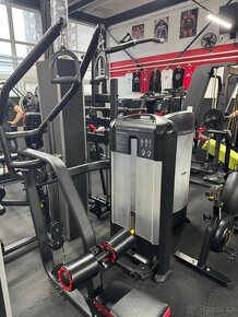 Prodám kompletní vybavení Fitness centra - 8