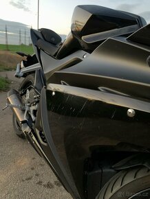 Yamaha YZF r-125 2017 - 8