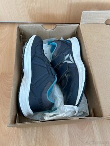 Tenisky Reebok 30.5 - 8