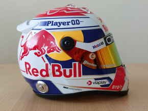 Predám Max Verstappen 2024 Red Bull F1 mini helma 1:2 - 8