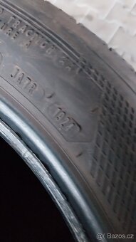 Prodám 4 téměř nové letní pneu Goodyear 215/50/18 - 8