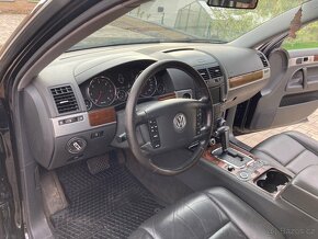 Volkswagen Touareg 3,0 TDi V6 165kW 4x4 - 8