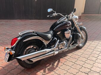 Suzuki intruder C 800 - 8