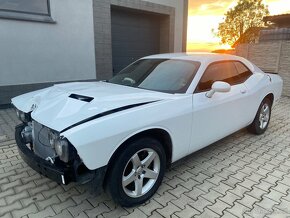 Dodge Challenger 3.6  V6  2017  lehce bourany - 8