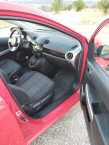 Mazda 2  1.3 63kw - Nová STK - po servisu - 8