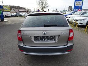 Škoda Superb 2,0 TDI, 4X4, AUTOMAT - 8