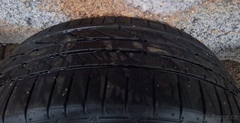 Alu kola R17 5x100 Škoda + letní pneu 215/45/17 Bridgestone - 8