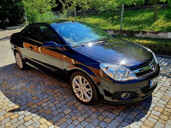 Prodám Opel Astra TwinTop 1,8 16V 103 kW Cosmo - 8