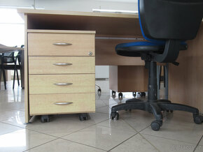 Komplet kancelářský nábytek - pěkný - 8