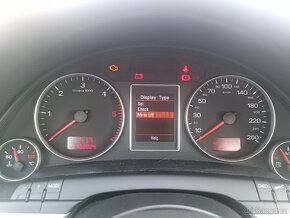 Audi A4 2.0 TDI 16v 125 kW, B7 S-Line Quattro - 8