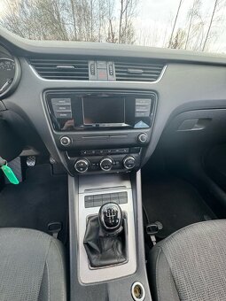 Skoda Octavia combi 1,6 TDI 77KW na Splátky bez registru - 8